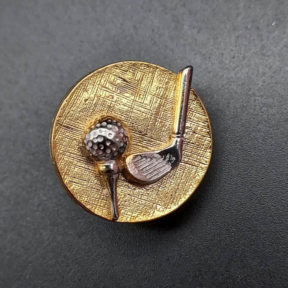 Golf Lover's Pin Tee Club Putter Gold Tone Esther Fuhrman Badge ID Holder